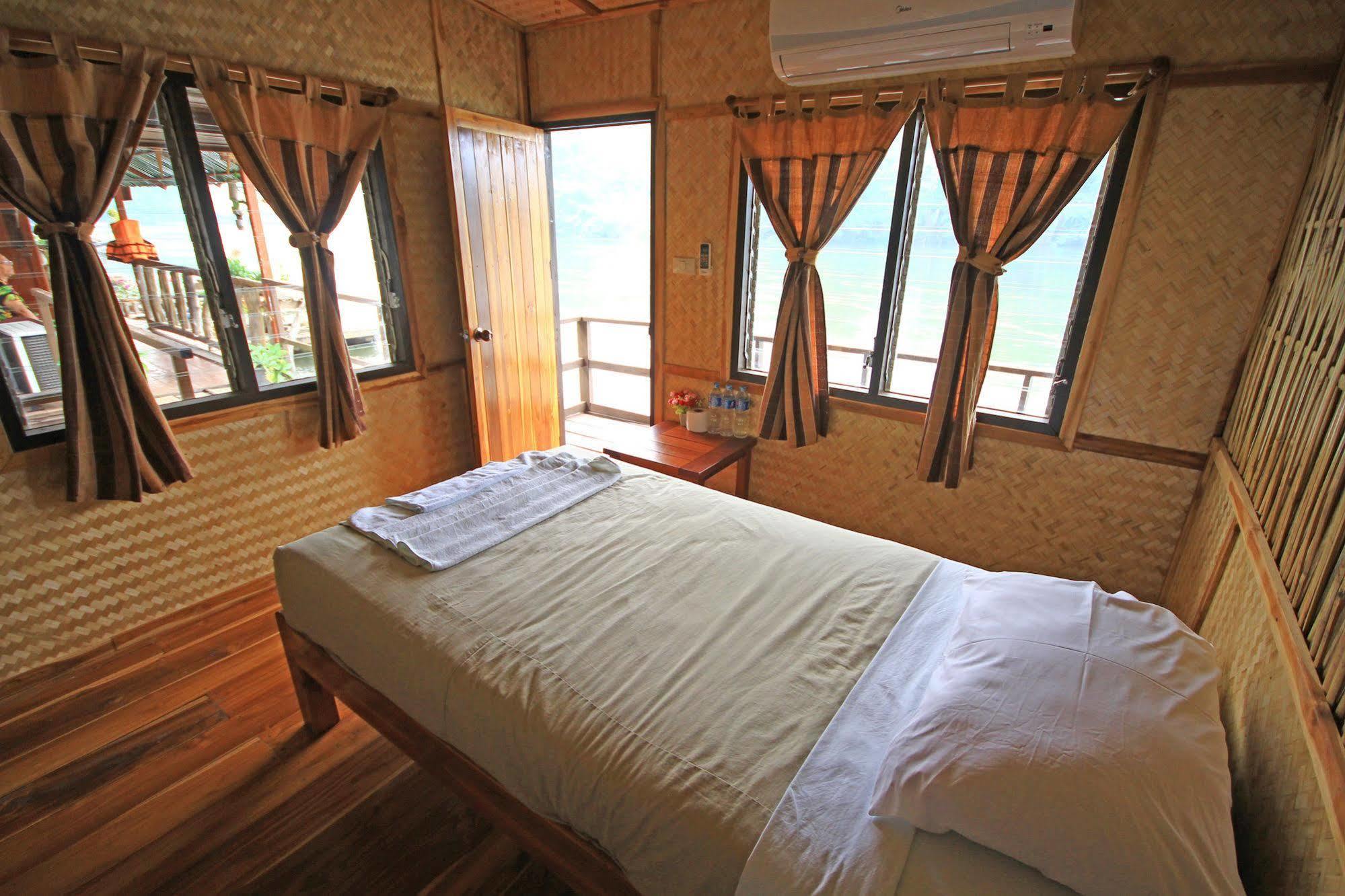 Saiyok Mantra Resort Ban Huai Maenam Noi Eksteriør billede
